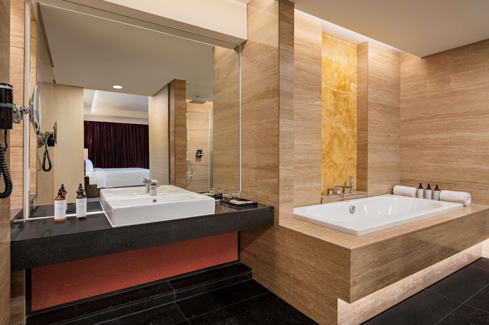 メルキュール パダン ホテル 写真