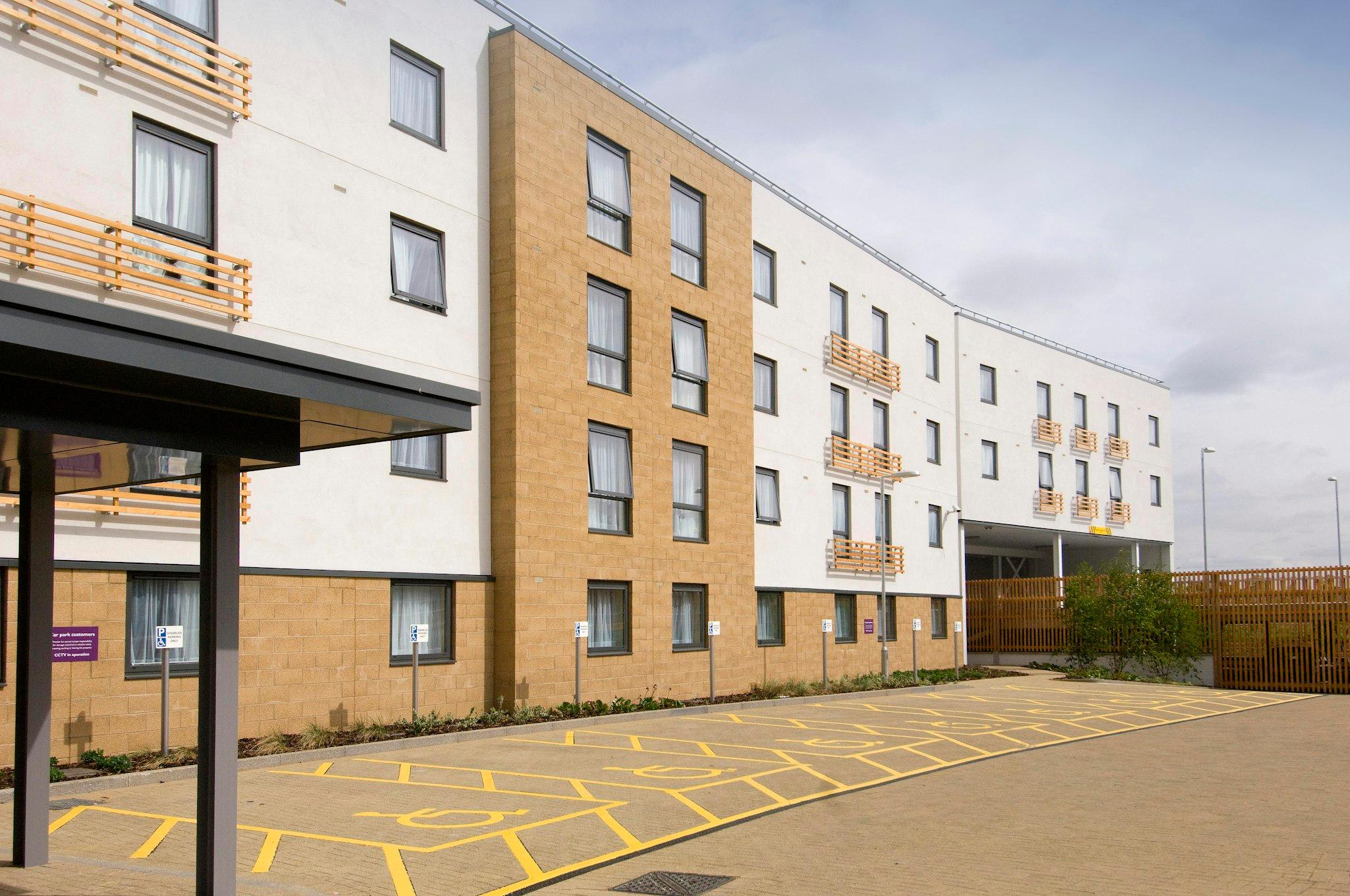 Premier Inn Cambridge - A14 J32 写真