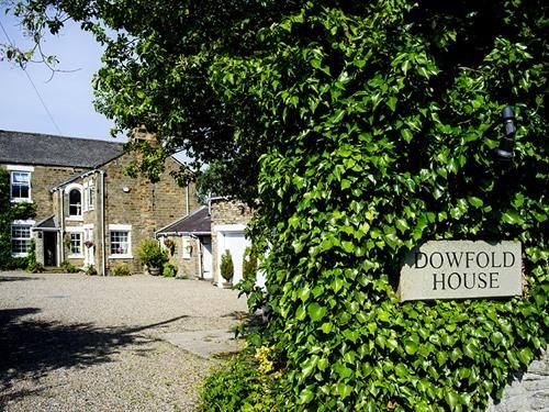 Dowfold House 写真