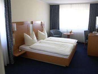 ホエル ツァ クローネ 写真