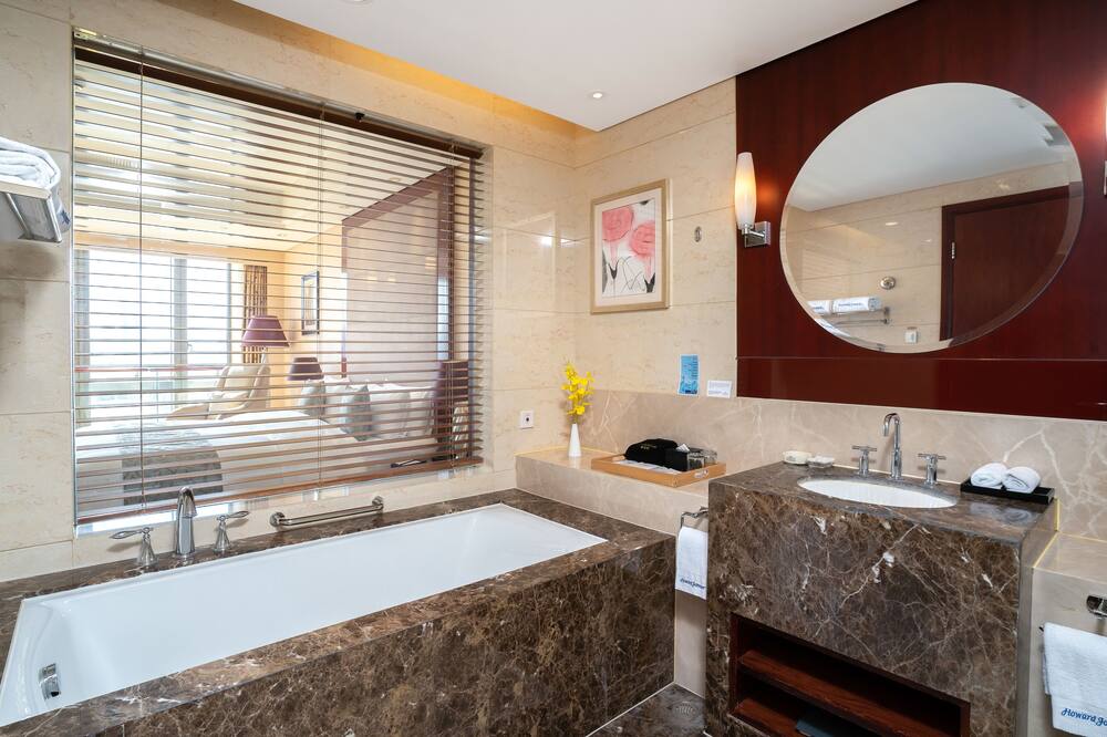 ハワード ジョンソン トロピカル ガーデン プラザ 昆明 写真