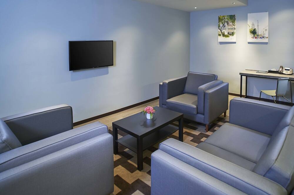 アーバン H ホテル 写真