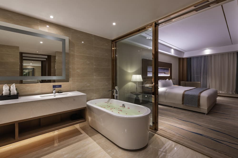 ノボテル青島ニュー ホープ ホテル (青島新希望〓富特酒店) 写真