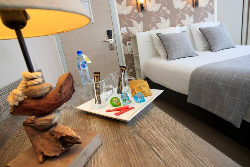 Logis Hotel De La Basilique 写真