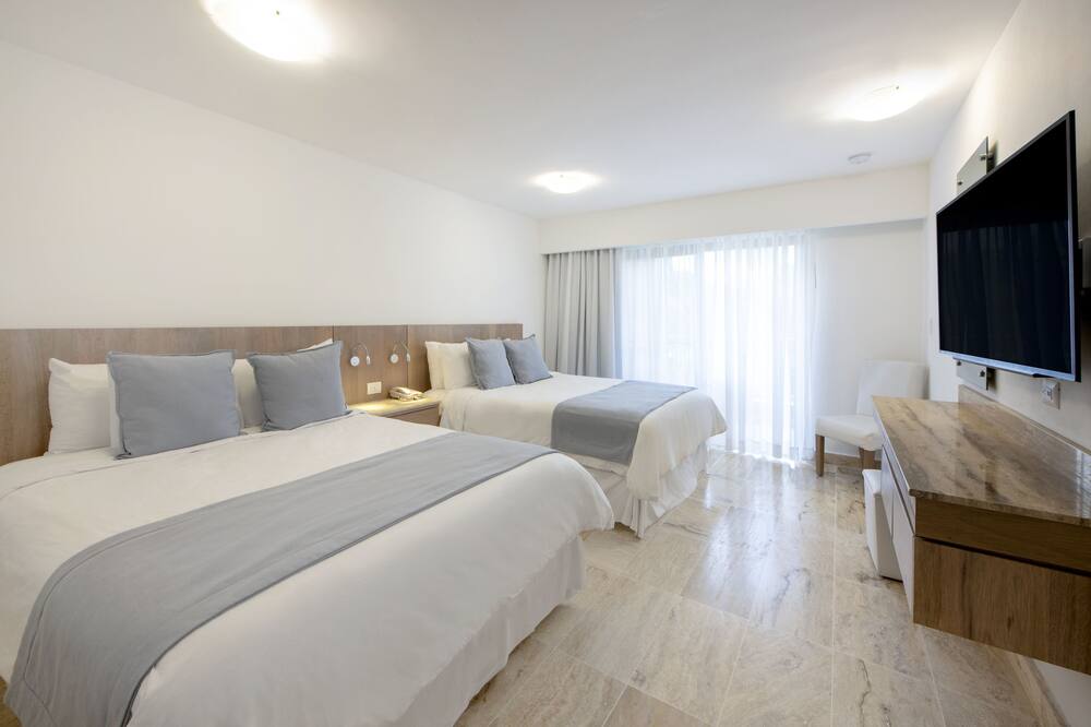 ビバ ドミニクス  宮殿ホテル バイ ウィンダム トレードマーク  オールインクルーシブ 写真