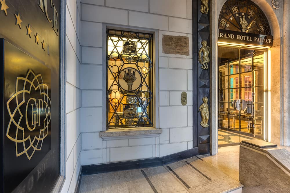 グランド ホテル パレス ローマ 写真