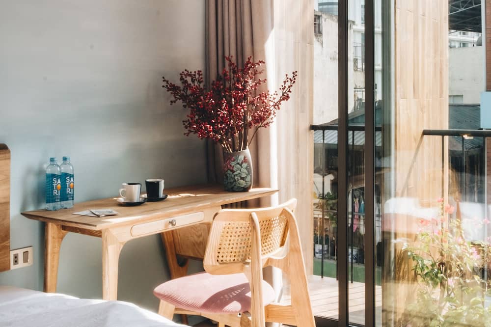 ミア カサ バイ サトリ 写真