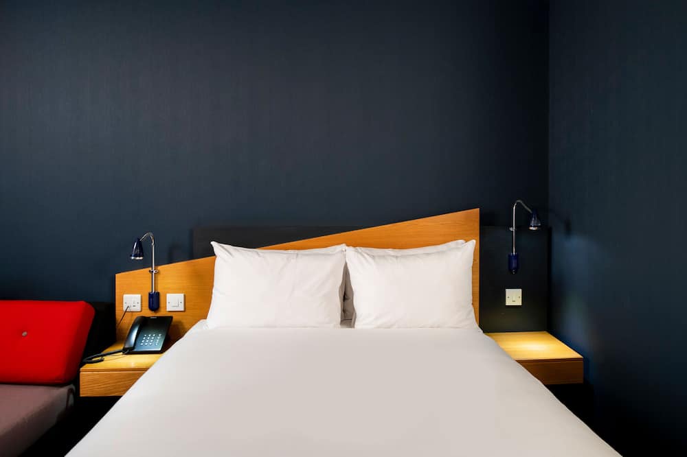 ホリデイ イン エクスプレス バーミンガム オールドベリー バイ IHG 写真