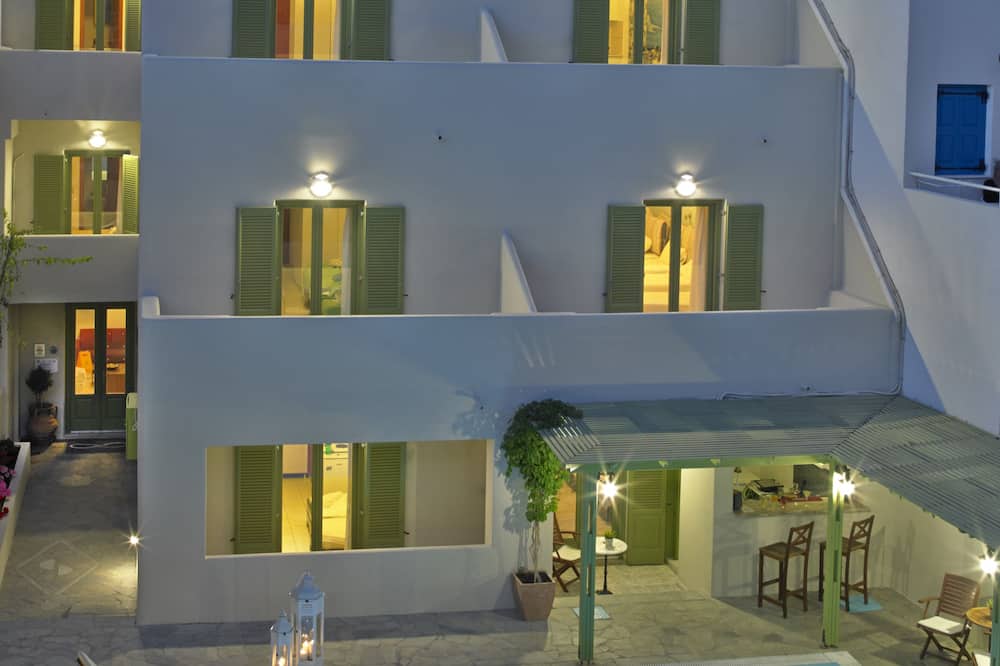 ステュディオス マリオス 写真