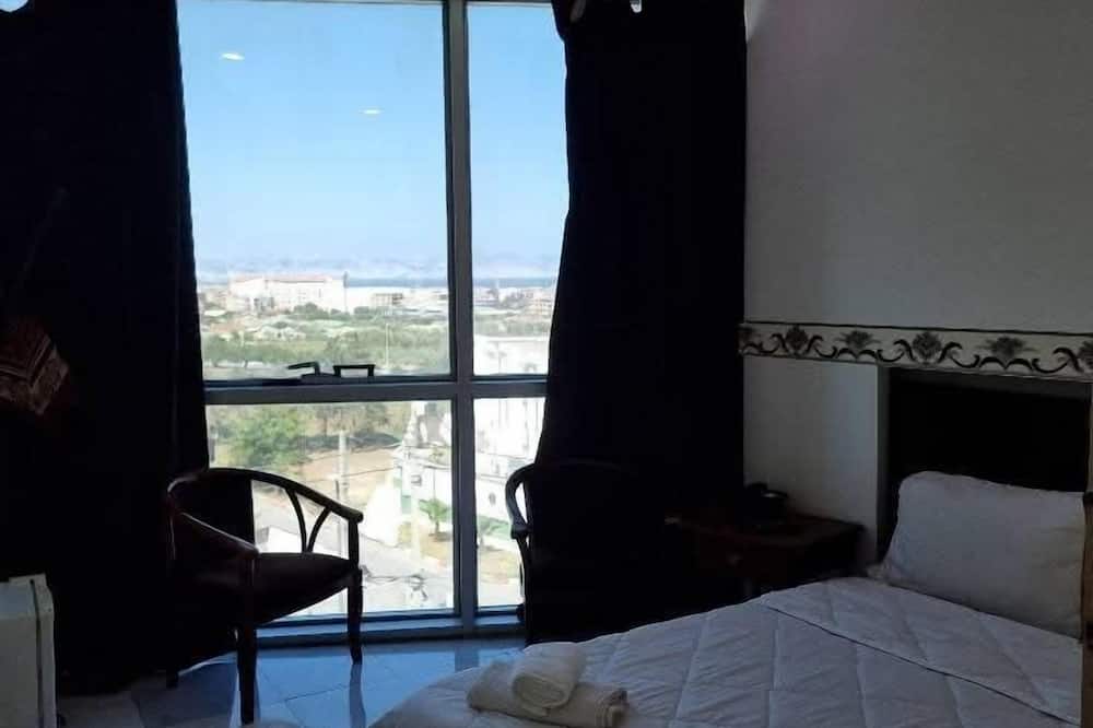 ホテル イクラム 写真