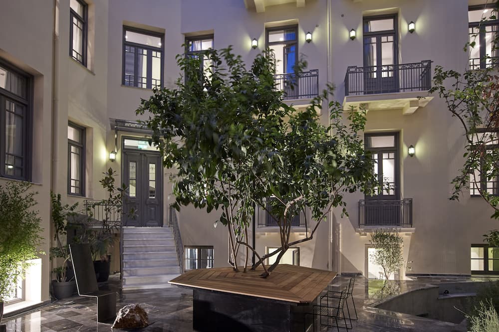 インアテネ 写真