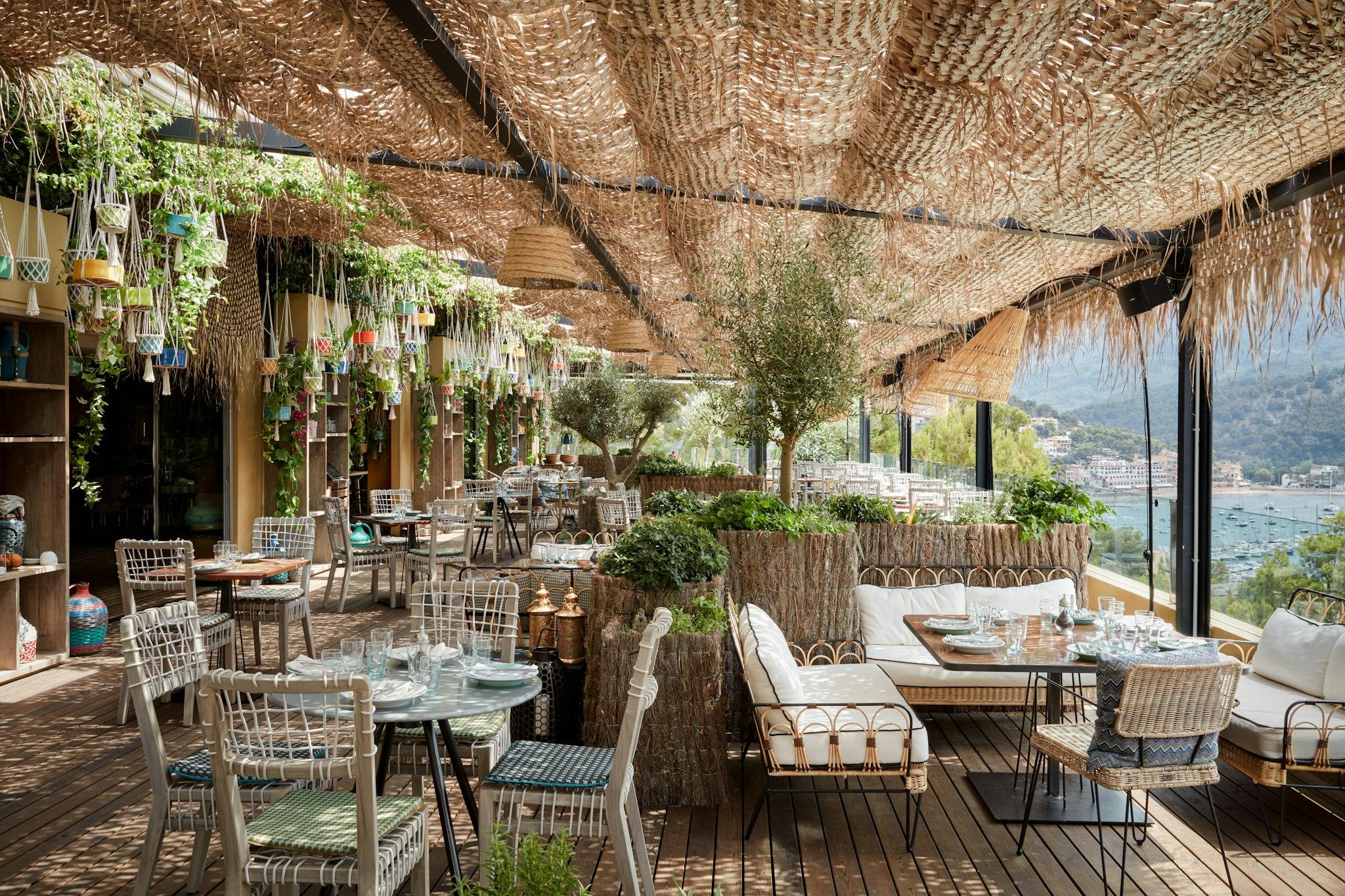 Bikini Island & Mountain Port de Soller Adults only 写真
