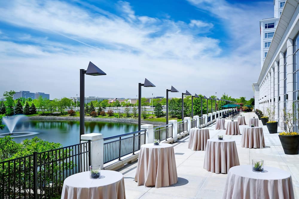 The Westin Chicago Lombard 写真