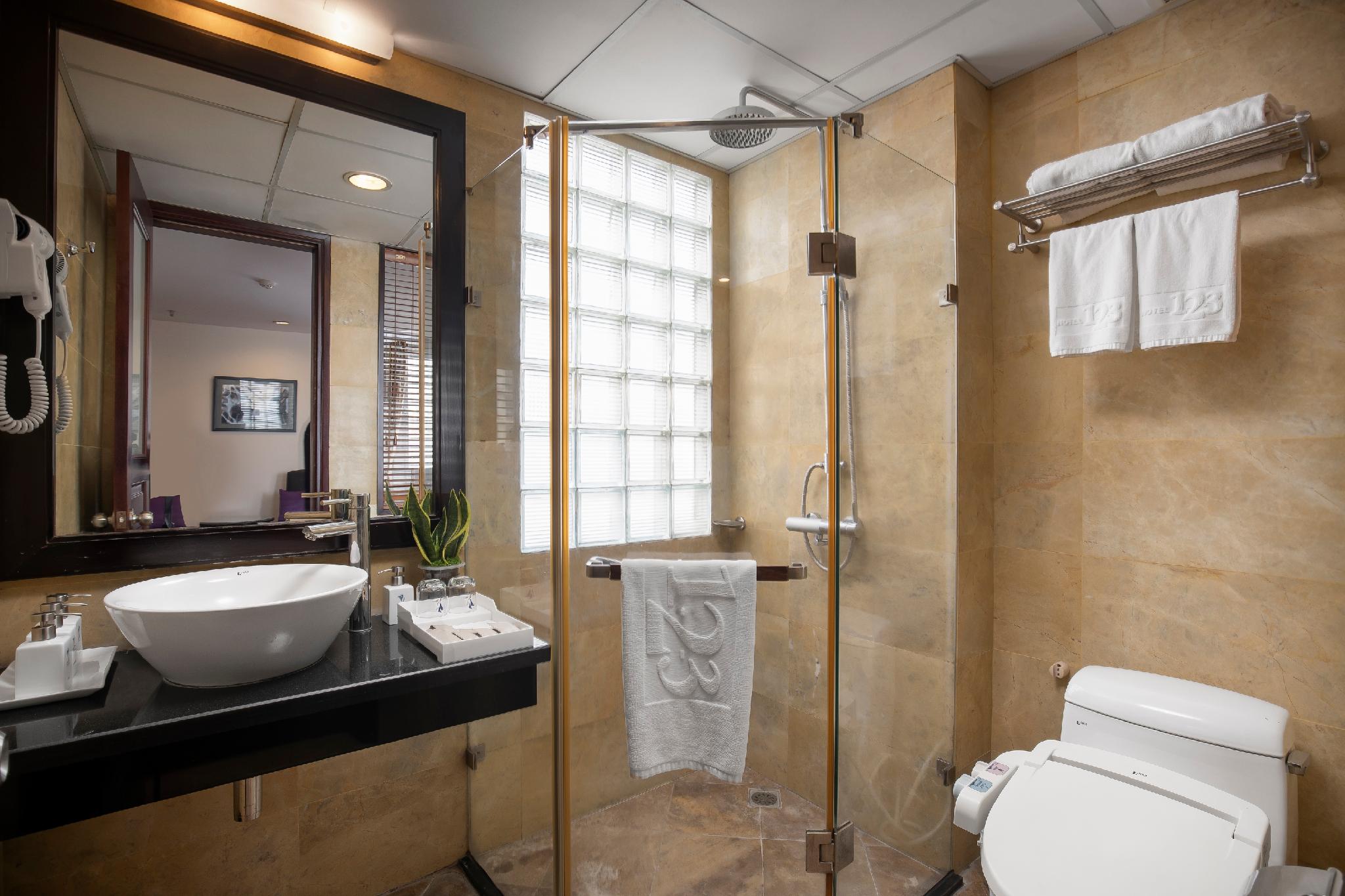 TK123 ハノイ ホテル 写真