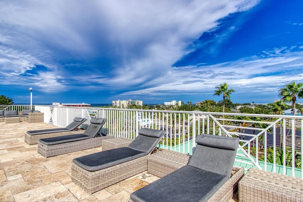 Harbour Club Condos & Water Park 写真