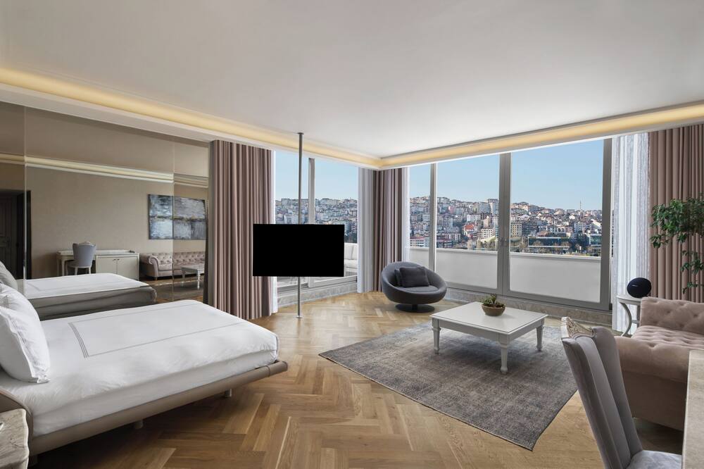 ラッゾーニ ホテル 写真