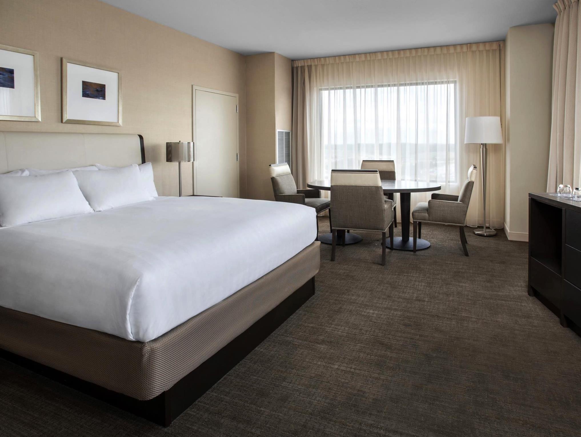 ハイアット リージェンシー ピッツバーグ インターナショナル エアポート 写真