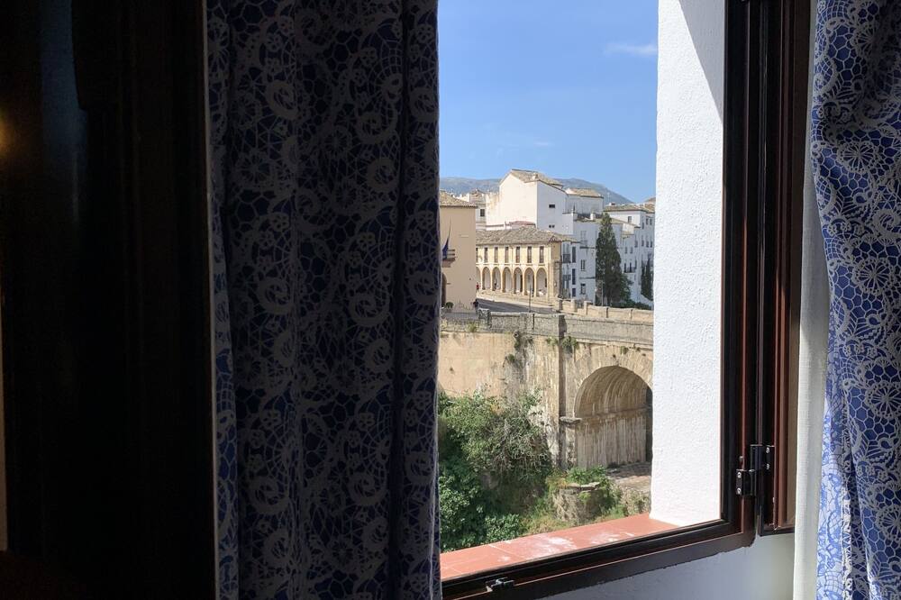 ホテル ドン ミゲル 写真