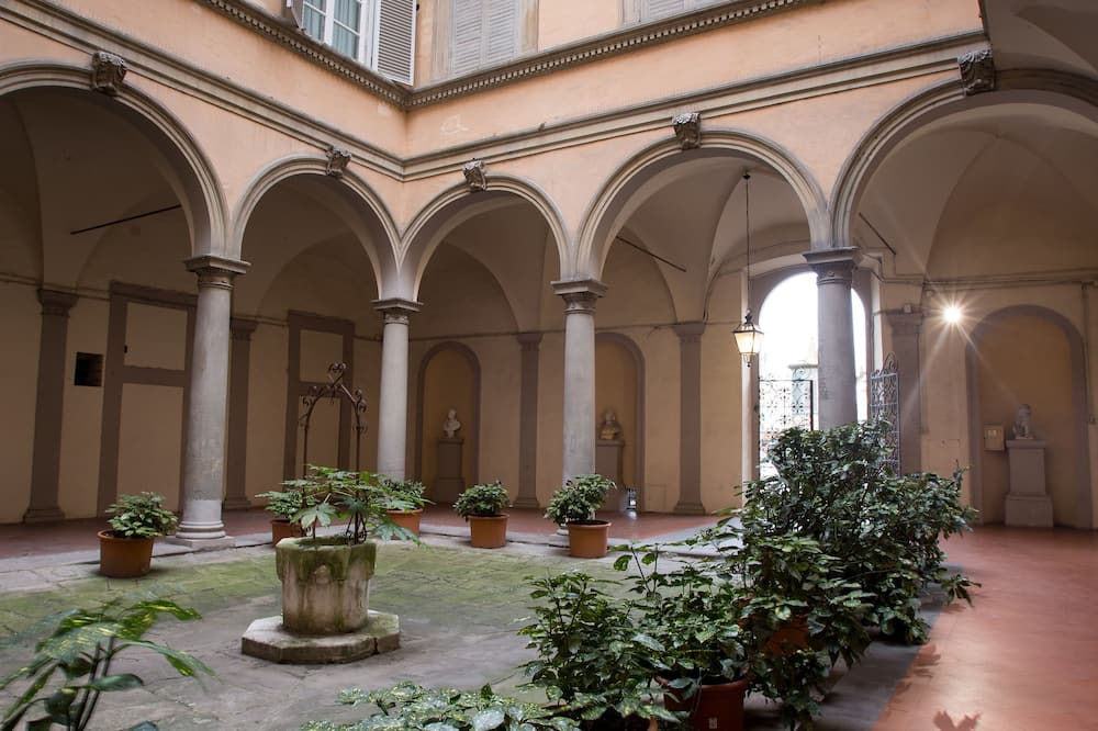 ホテル シラ 写真