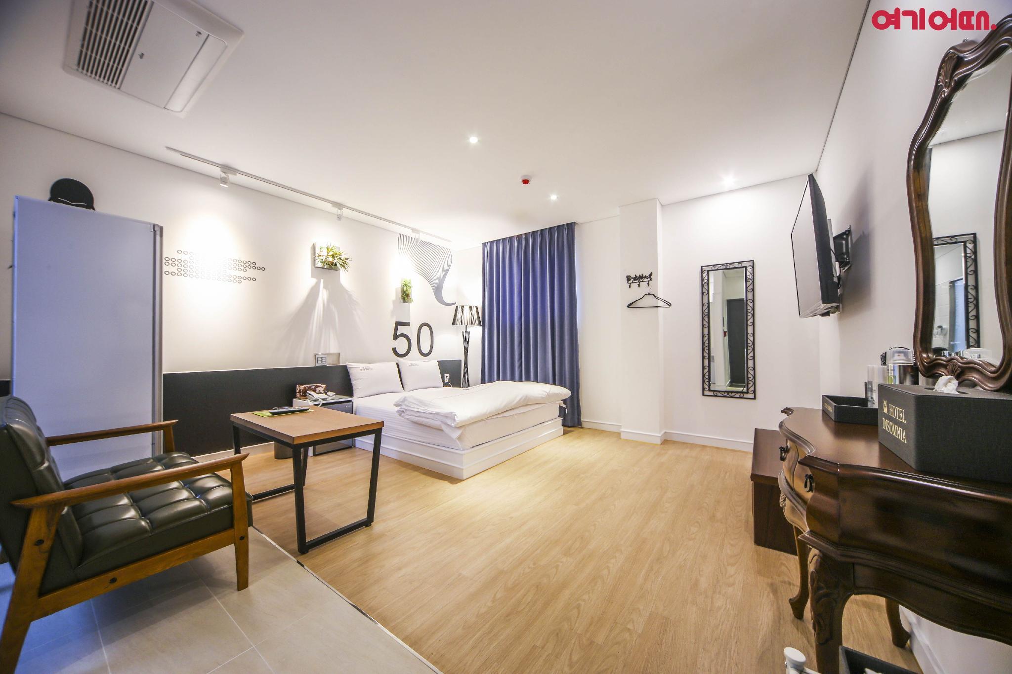 ホテル インソムニア 写真