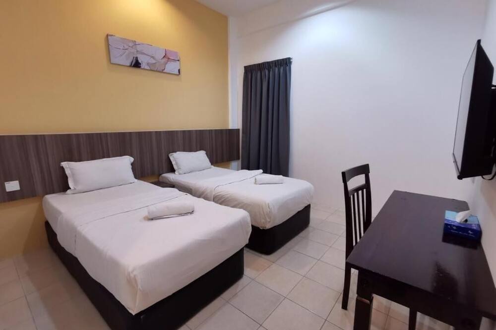 ホテル アイディール セナワン 写真