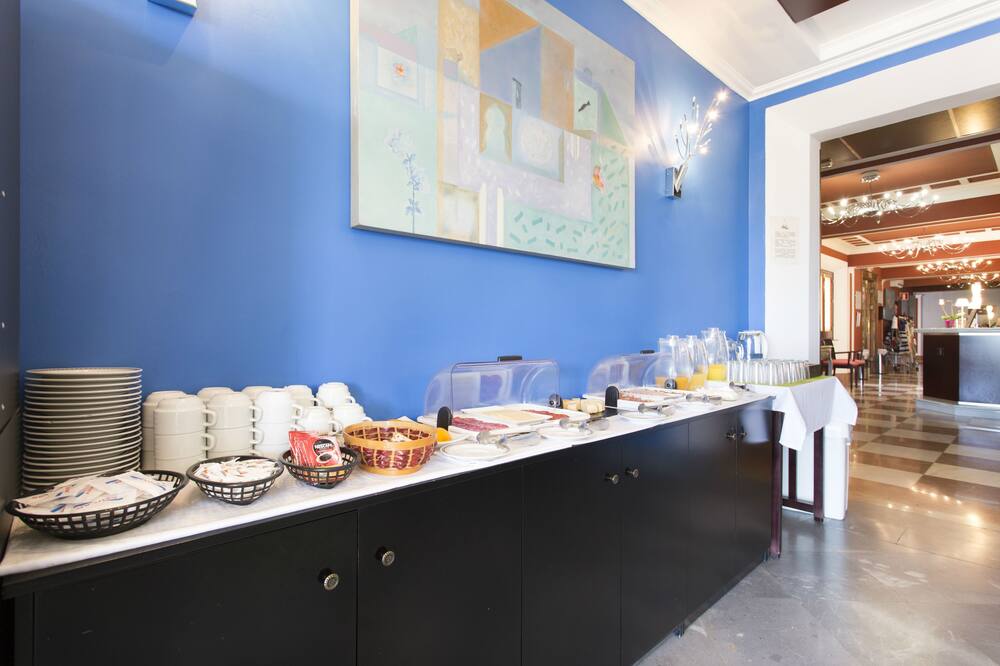 ホテル カルロス V 写真