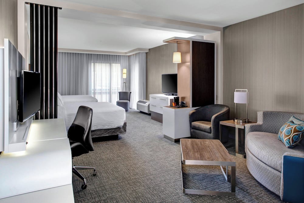 Courtyard by Marriott Carrollton 写真