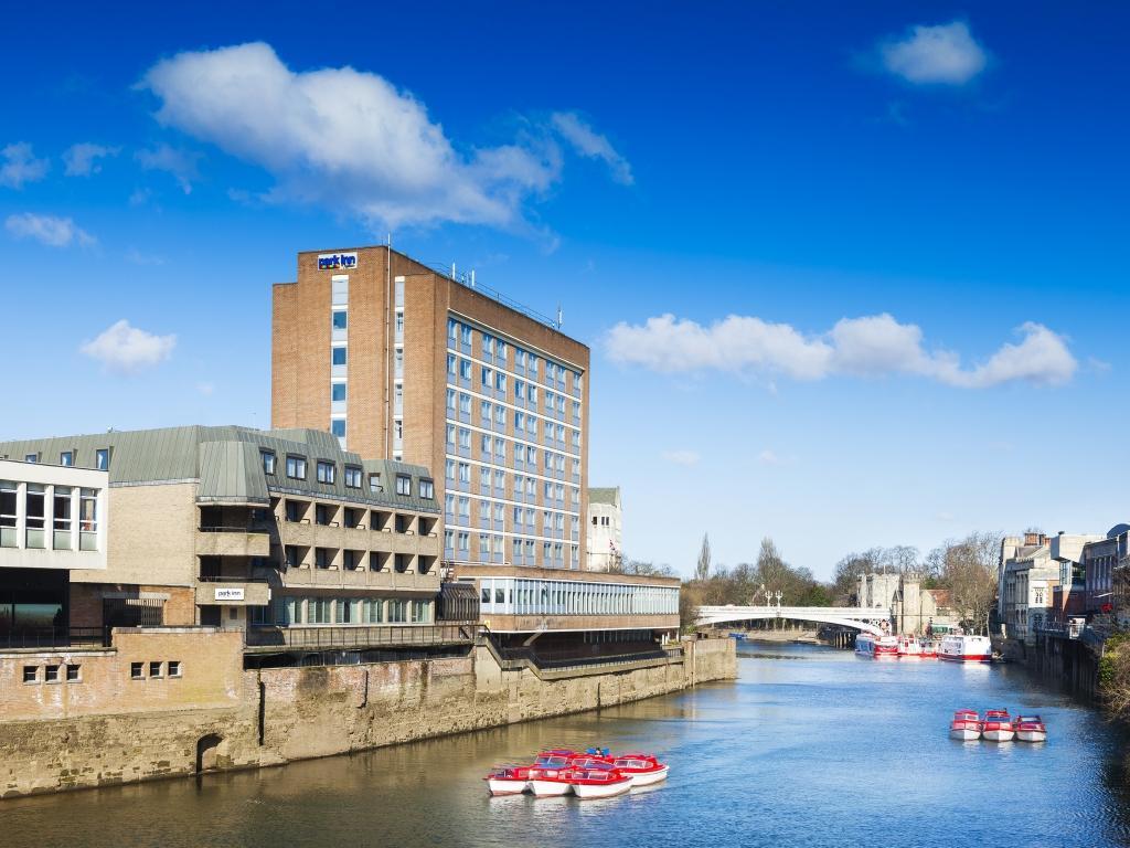 ラディソン ホテル ヨーク 写真