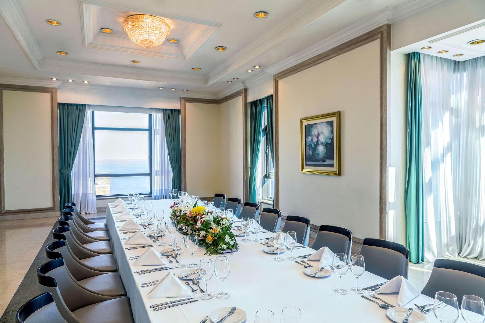 ラディソン モンテビデオ ビクトリア プラザ ホテル 写真