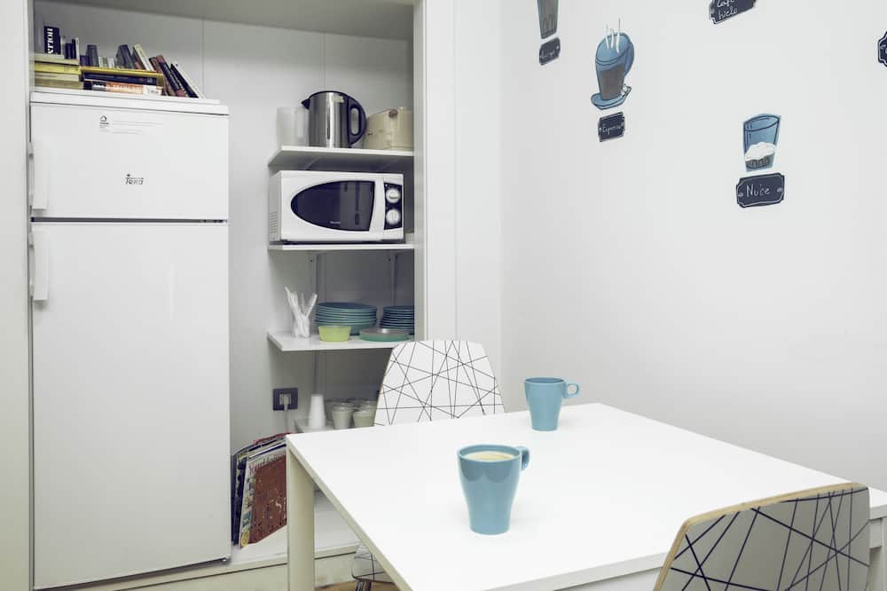 カジュアル ビルバオ グレア 写真