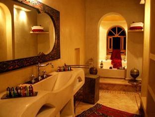 リヤド   チバネット 写真