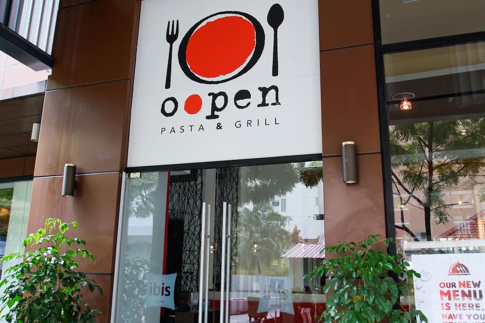 イビス ホテル シンガポール ノベナ 写真