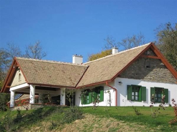 Öreghegyi Apartman 写真