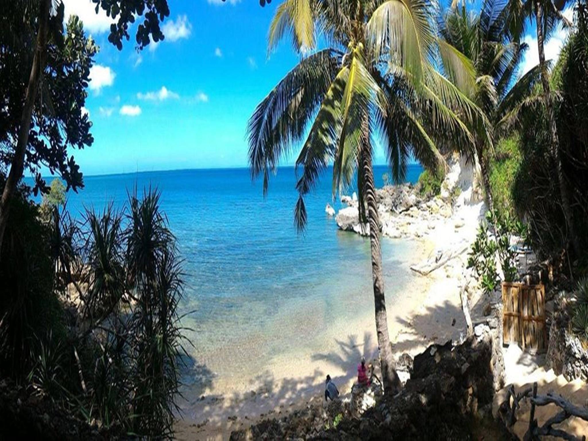 ネイチャーズ アイ ビーチ リゾート 写真