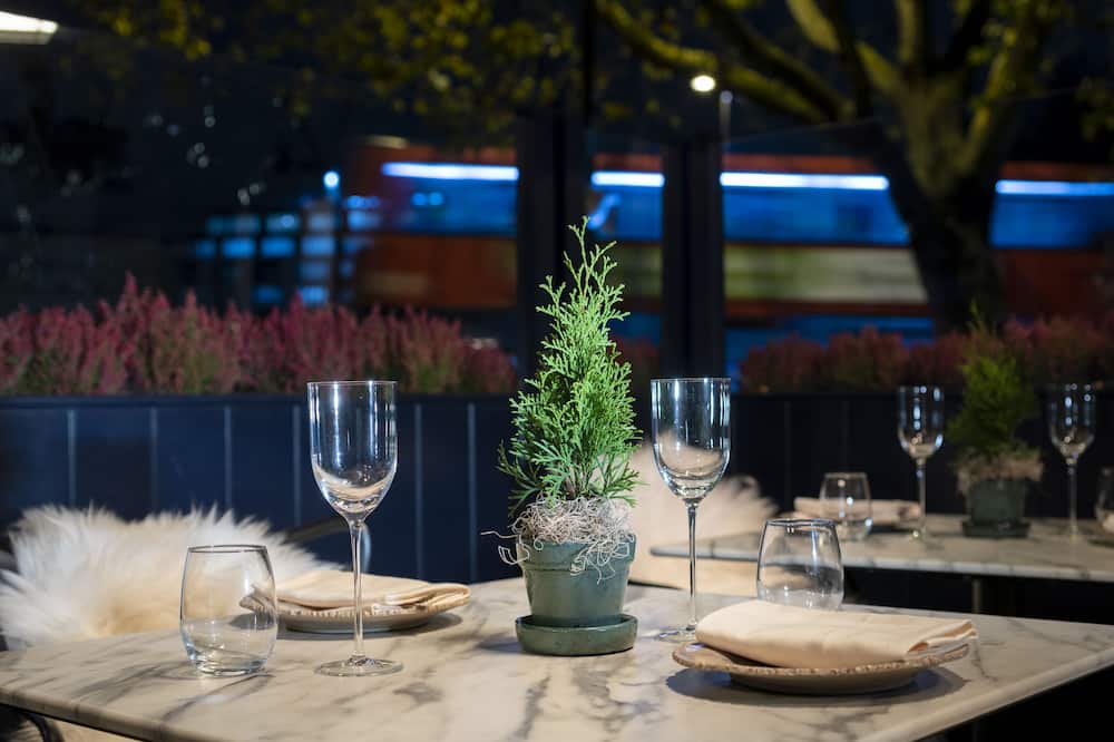 インターコンチネンタル ロンドン パーク レーン バイ IHG 写真