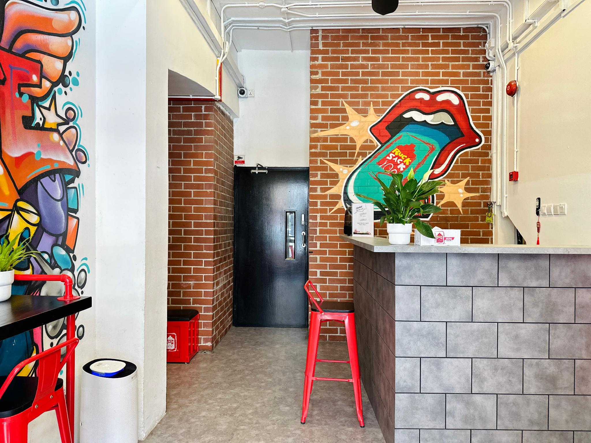 リュックサック イン テンプル ストリート 写真