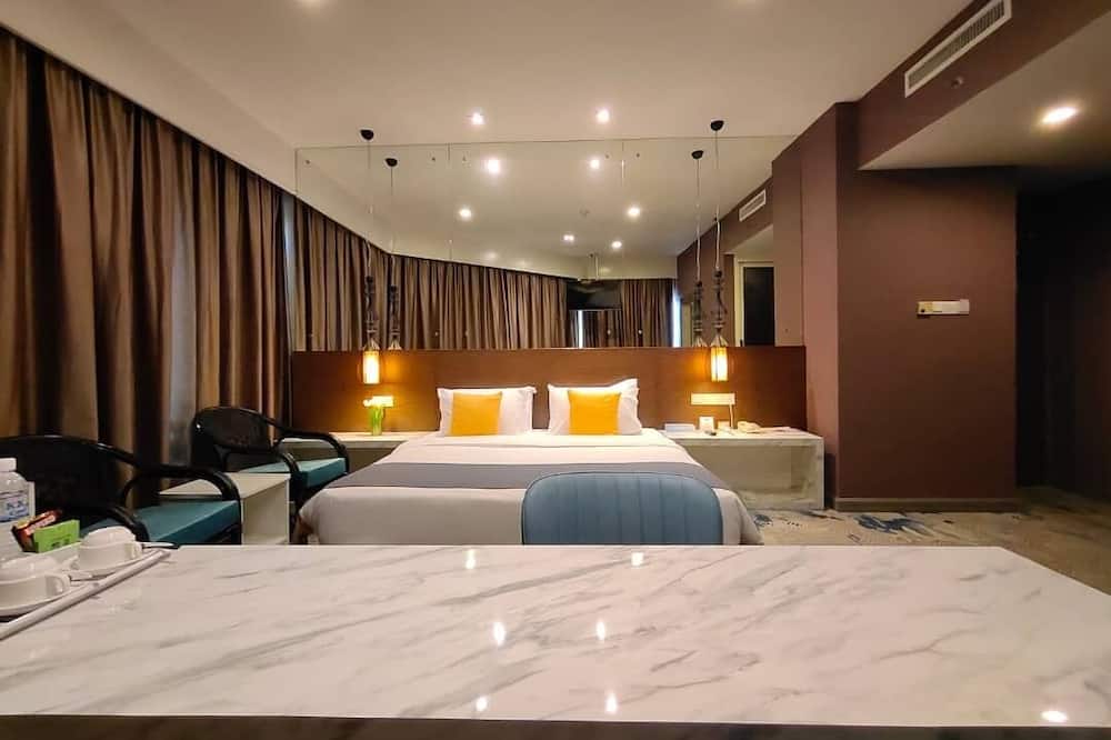 ホテル キャピタル コタ キナバル 写真