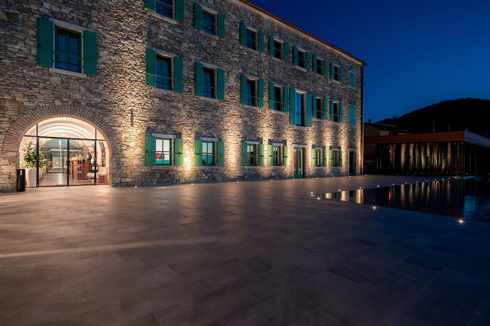 Winery & Design hotel ROXANICH 写真