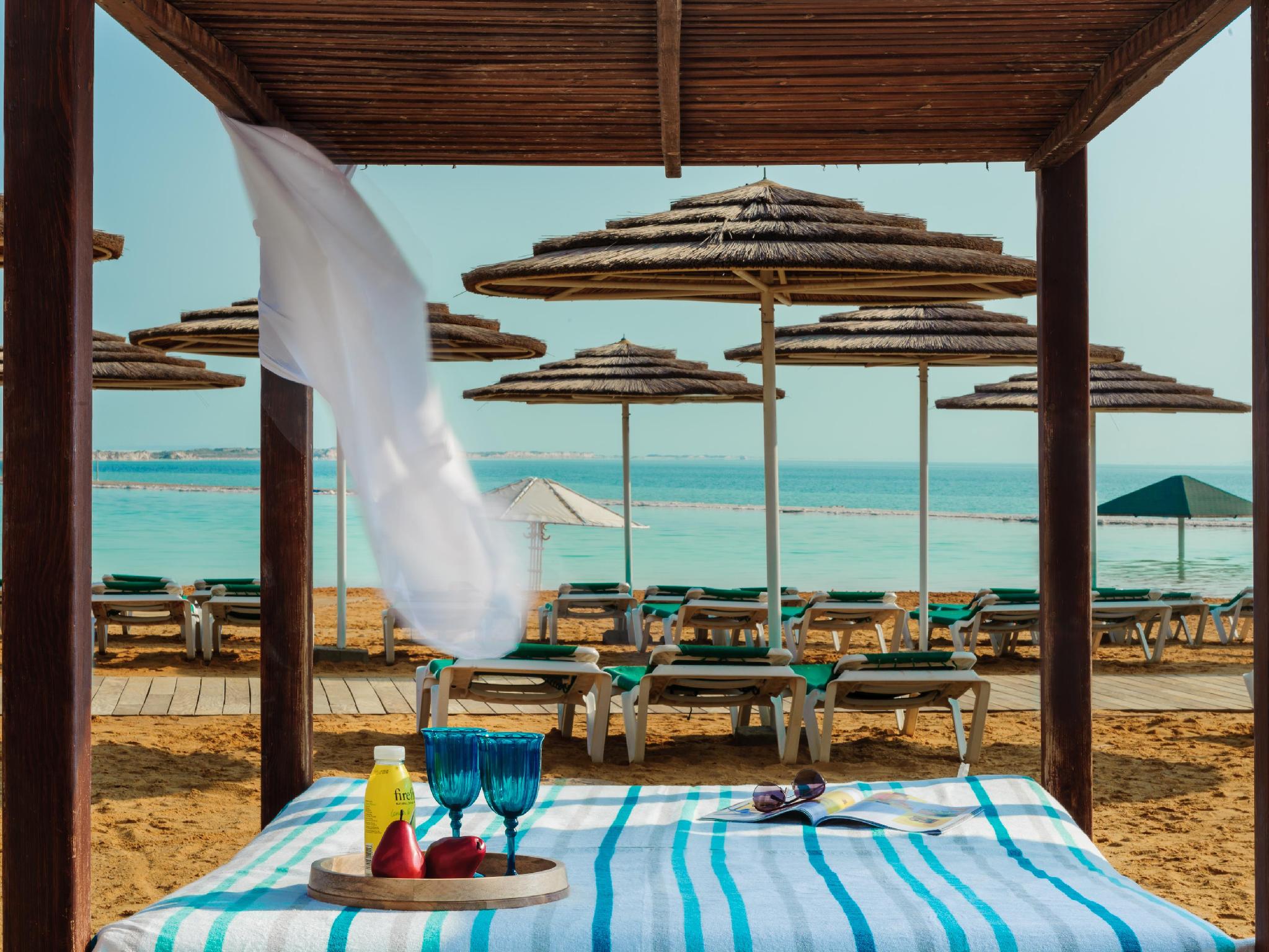 レオナルド クラブ ホテル デッド シー 写真