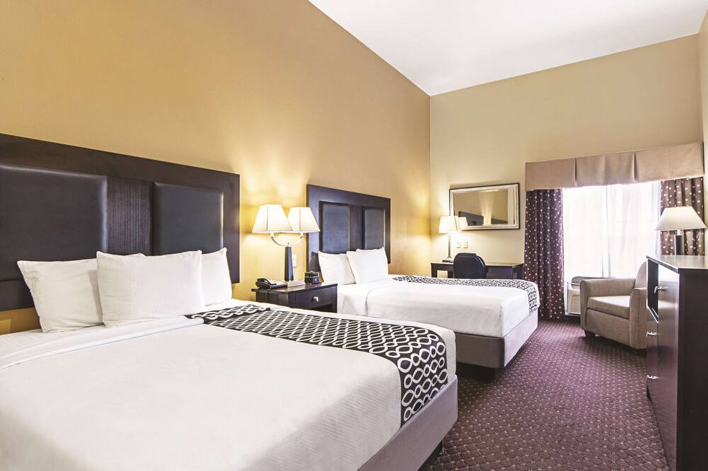 ラ キンタ イン & スイーツ バイ ウィンダム ヒューストン ニュー カネイ 写真