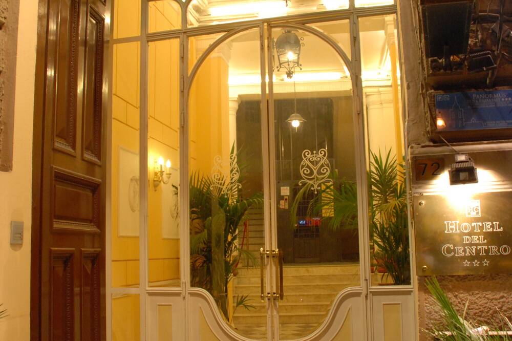 ホテル デル セントロ 写真