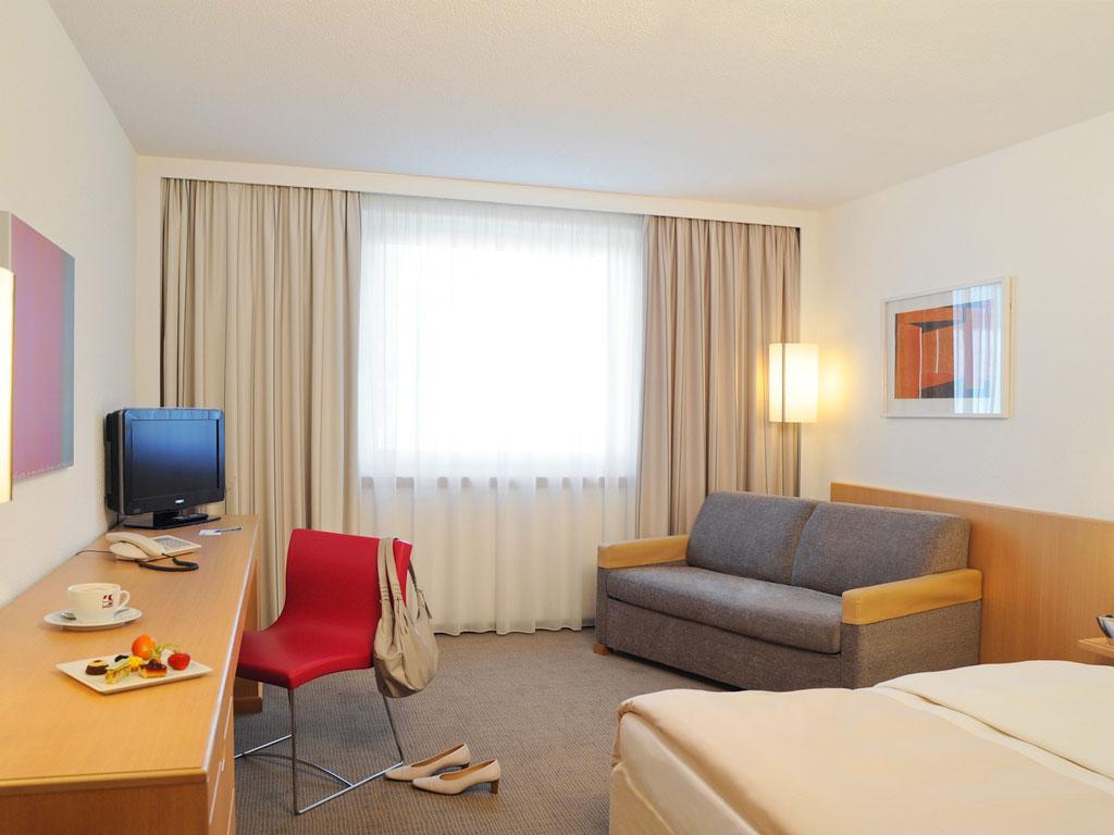 Novotel Duesseldorf City West Seestern 写真