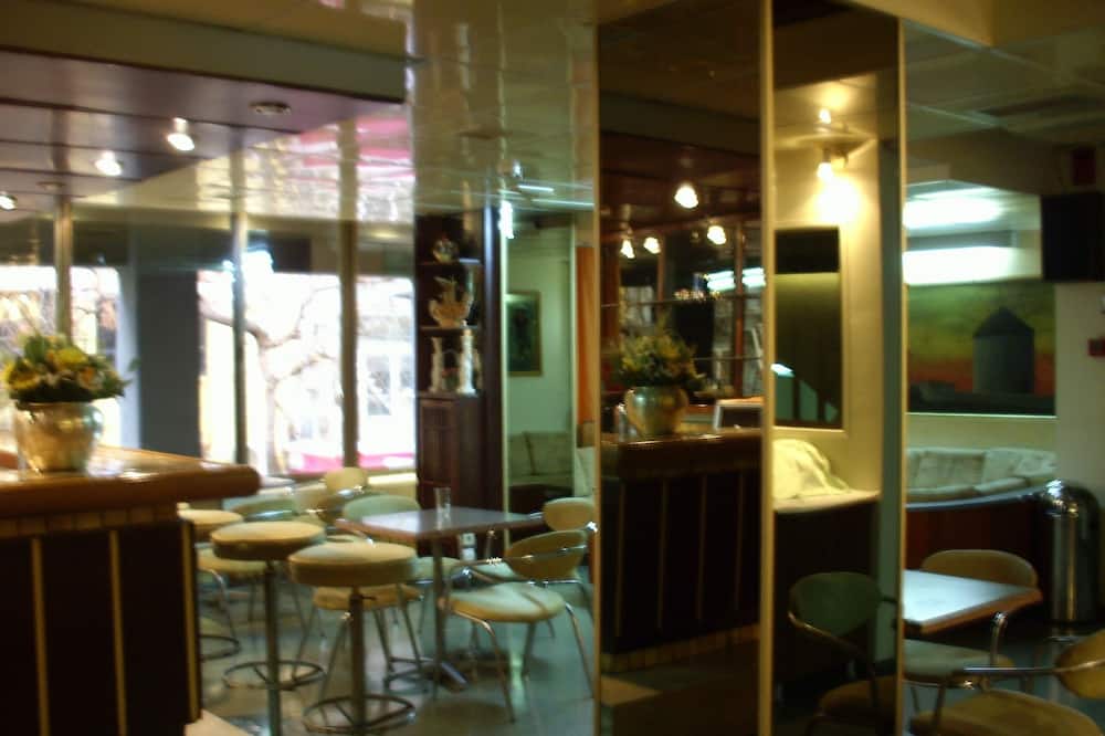 クラリッジ ホテル 写真