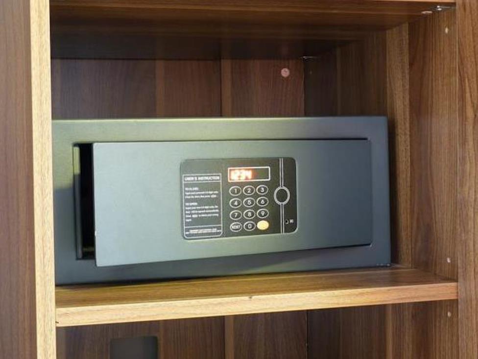 ブリタニア スタディ ホテル 写真