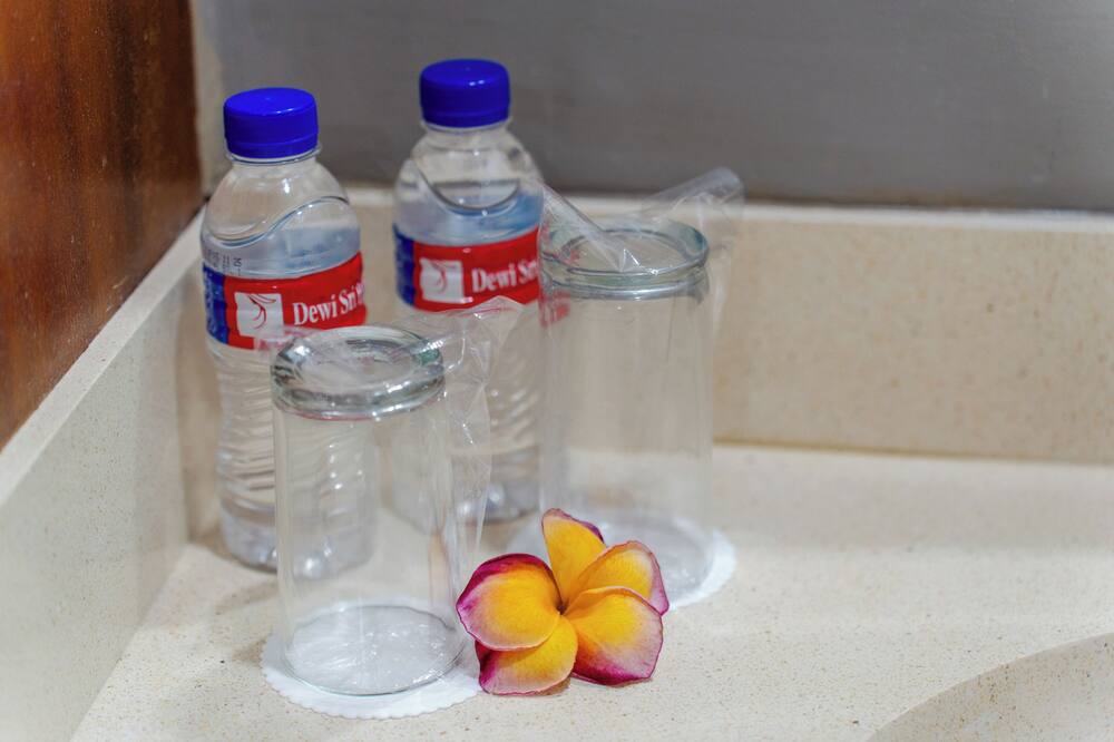 デウィ スリ ホテル 写真