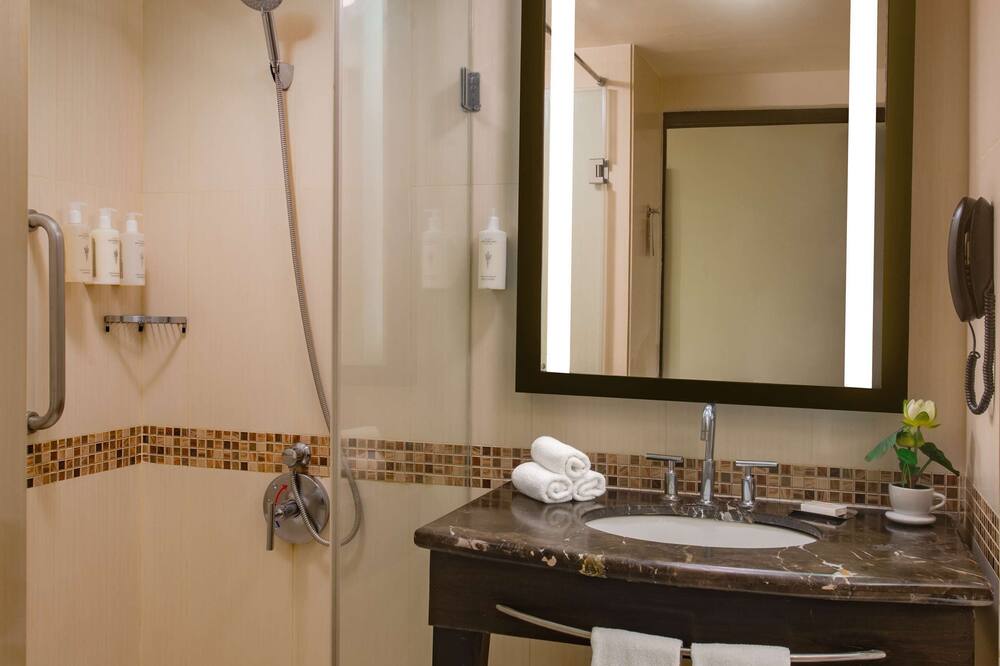 Hampton by Hilton Vadodara-Alkapuri 写真