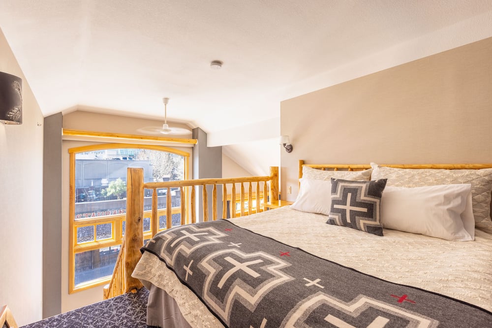 ブリュースターズ マウンテン ロッジ 写真