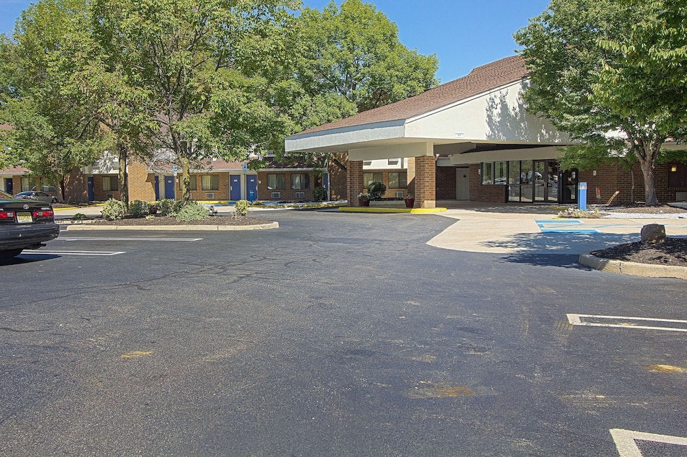 モーテル 6 イースト ブランズウィック ニュージャージー 写真