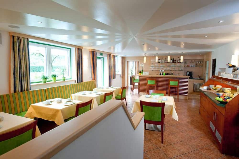 ホテル ゾンネンホフ 写真