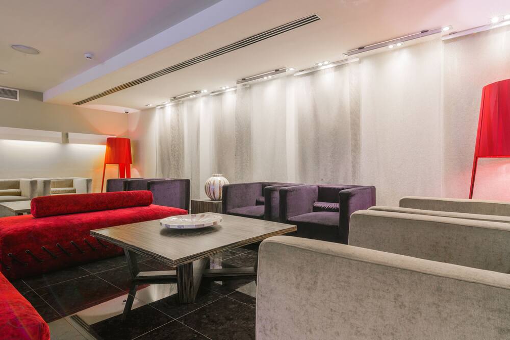 ホテル グラムス バルセロナ 写真